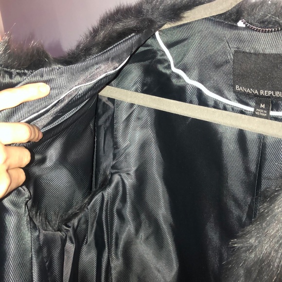Banana republic fur cape - grey - worn once - Picture 4 of 5